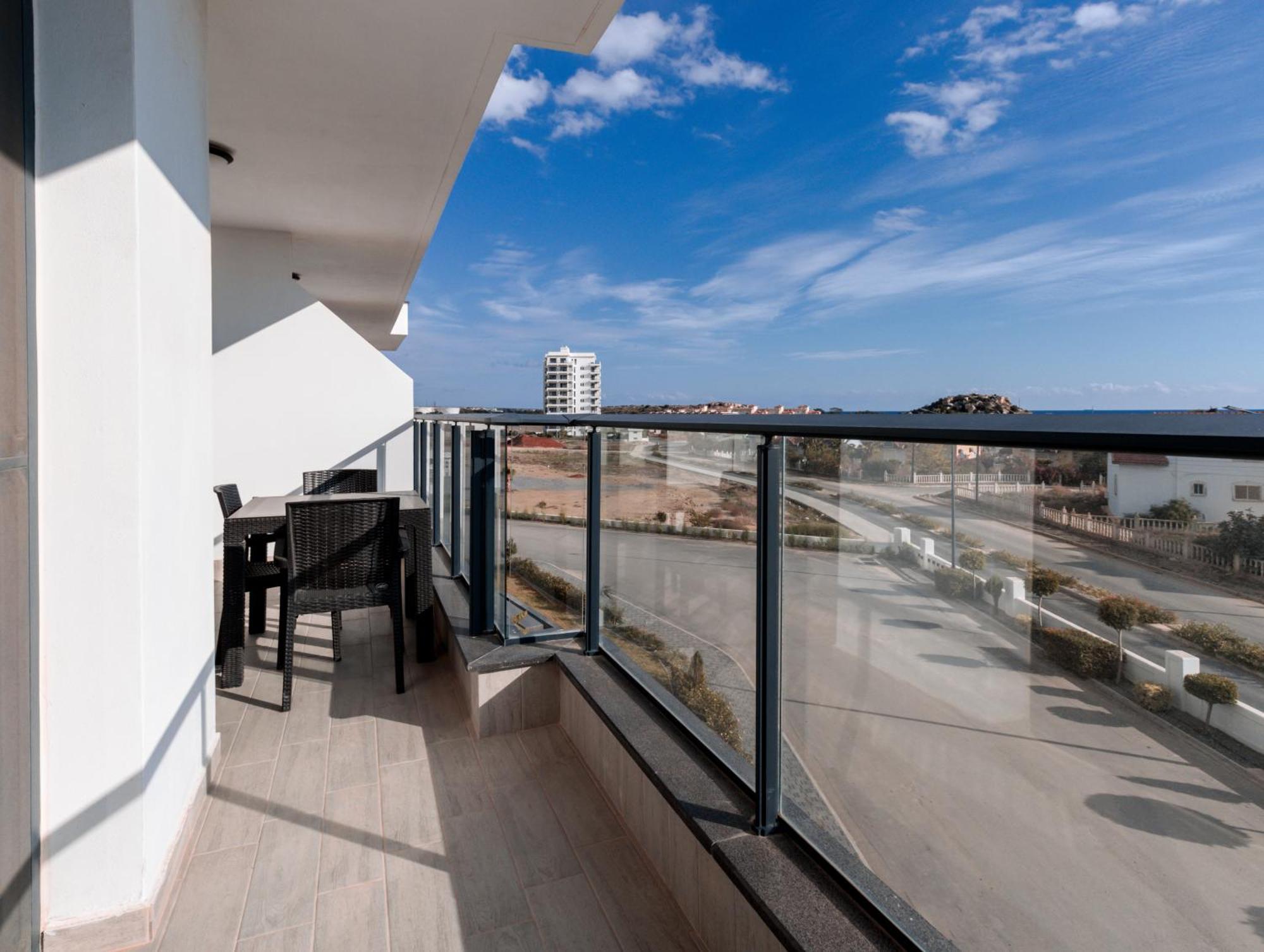 Terra Apartments In Caesar Blue Resort, Fixed Lunch Till 3Pm, Gym, Heated Pool, Sauna, Kids Club Rizokarpaso Экстерьер фото