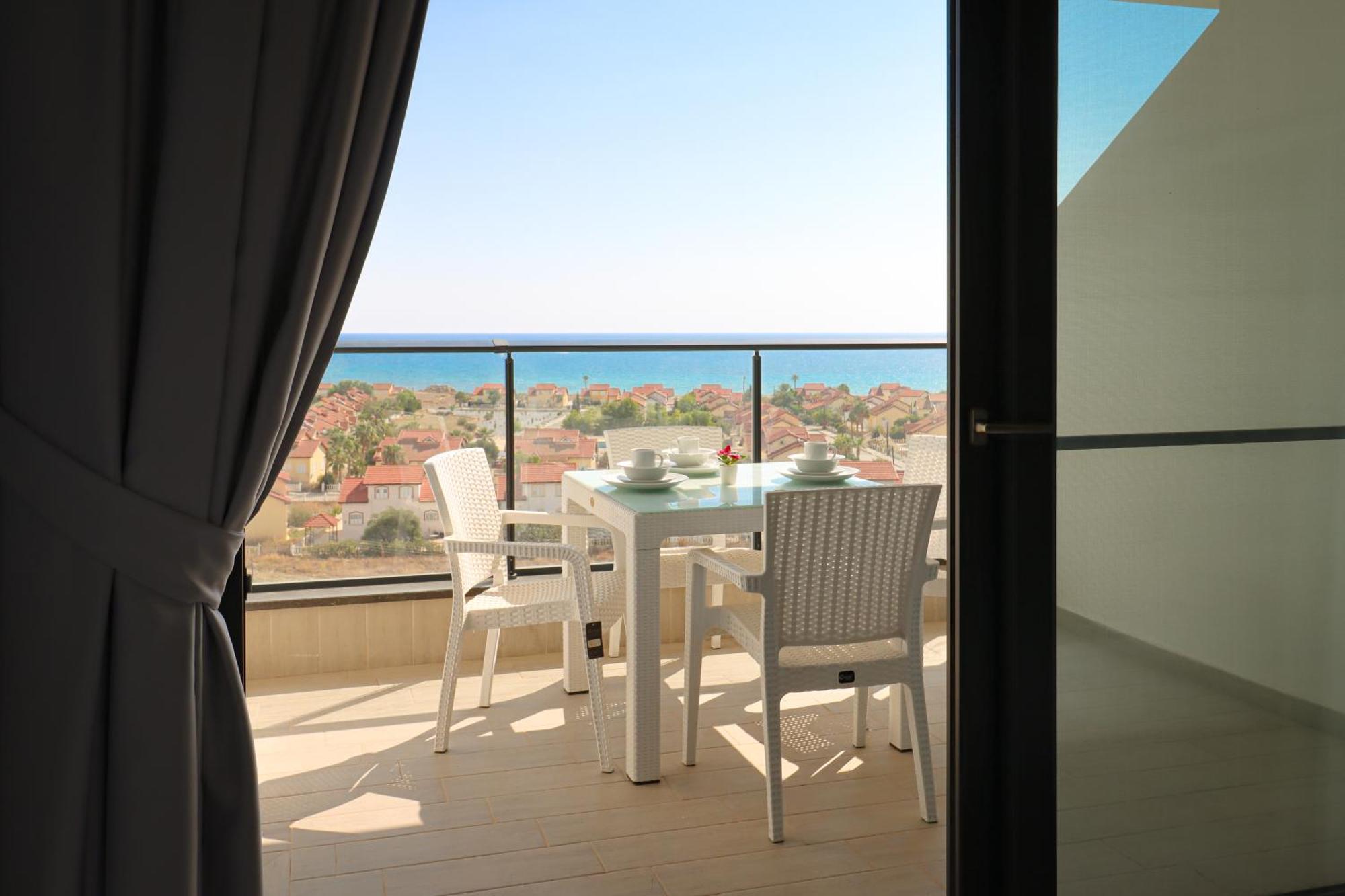 Terra Apartments In Caesar Blue Resort, Fixed Lunch Till 3Pm, Gym, Heated Pool, Sauna, Kids Club Rizokarpaso Экстерьер фото